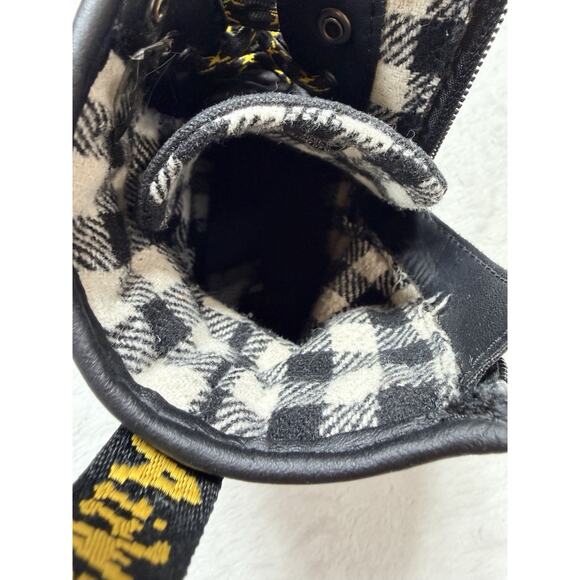 Dr. Martens 1460 Panel Y Ladies 7 Plaid Lined Black Combat Boots Modern Craft